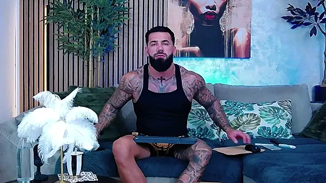 Snapshot of masterkingofmusclee chatting on August 3, 2026, 9:15 am masterkingofmusclee online show from August 3, 2026, 9:15 am