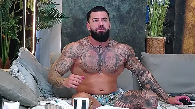 masterkingofmusclee online show from November 7, 2025, 8:30 am