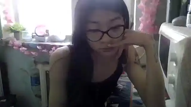 CarlyJoy online show from September 25, 2025, 12:11 pm