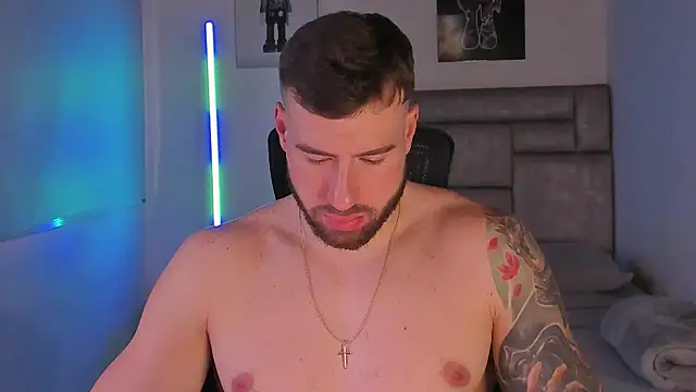 Snapshot of paul_rogerr chatting on July 23, 2026, 9:00 pm paul rogerr online show from July 23, 2026, 9:00 pm