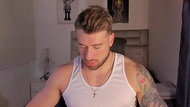 Snapshot of paul_rogerr chatting on December 18, 2025, 11:14 am paul rogerr online show from December 18, 2025, 11:14 am