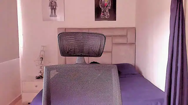 Snapshot of paul_rogerr chatting on November 2, 2025, 4:45 pm paul rogerr online show from November 2, 2025, 4:45 pm