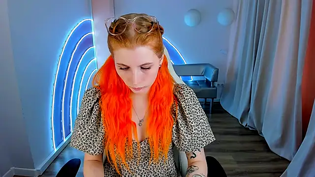 Mira  Blush online show from February 28, 2025, 1:47 pm