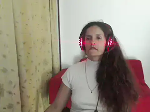 catalina duran1 online show from March 16, 2025, 8:32 am