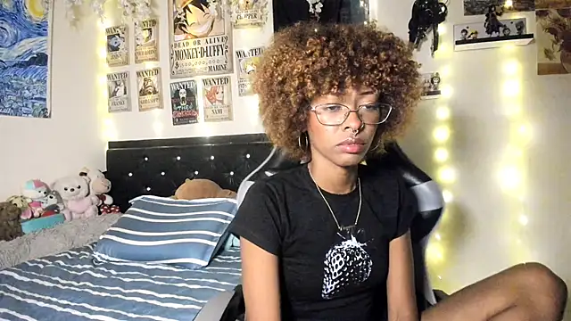 Cristal Jonasxh online show from November 28, 2025, 4:34 am