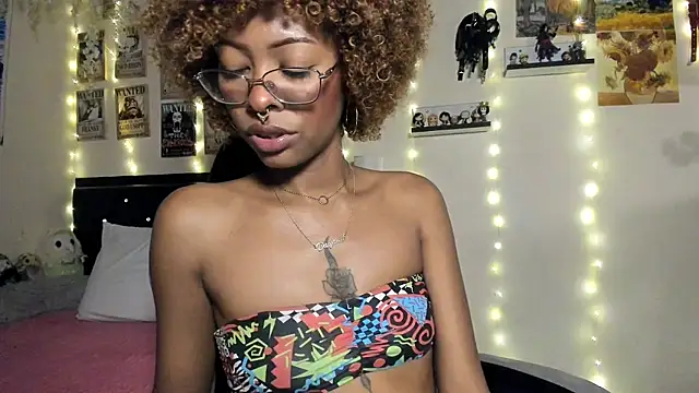 Cristal Jonasxh online show from September 14, 2025, 4:46 am