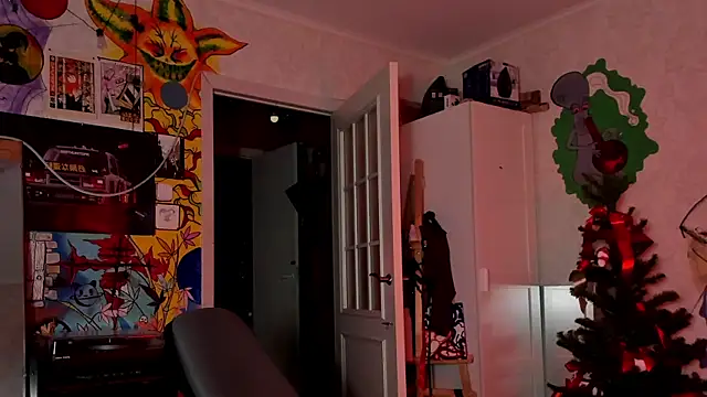 Snapshot of Sunny_Mouse_ chatting on December 17, 2025, 4:34 pm Sunny Mouse online show from December 17, 2025, 4:34 pm