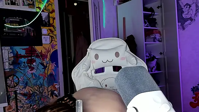 Sunny Mouse  online show from February 27, 2025, 7:26 pm