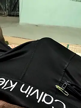 SILENT FUCKER 01 online show from February 18, 2025, 2:49 pm