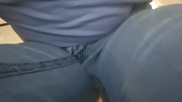 Snapshot of Bi_curious86 chatting on November 9, 2025, 7:51 pm Bi curious86 online show from November 9, 2025, 7:51 pm