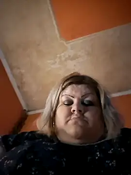 Snapshot of ducicsajsziii chatting on February 28, 2026, 7:57 pm ducicsajsziii online show from February 28, 2026, 7:57 pm