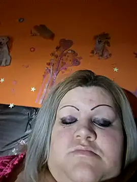 Snapshot of ducicsajsziii chatting on February 12, 2026, 5:02 pm ducicsajsziii online show from February 12, 2026, 5:02 pm