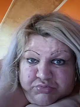 ducicsajsziii online show from September 22, 2025, 8:42 am