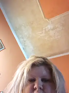 Snapshot of ducicsajsziii chatting on December 19, 2025, 12:40 pm ducicsajsziii online show from December 19, 2025, 12:40 pm