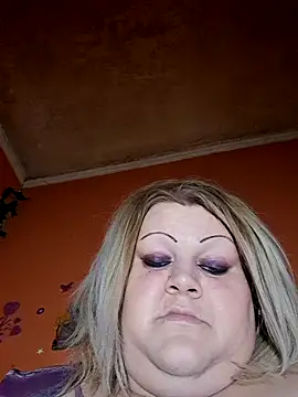 Snapshot of ducicsajsziii chatting on May 16, 2026, 6:34 am ducicsajsziii online show from May 16, 2026, 6:34 am