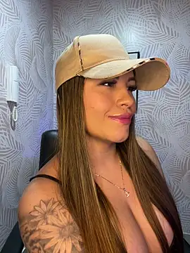 sexyyykloee online show from February 20, 2026, 6:19 am