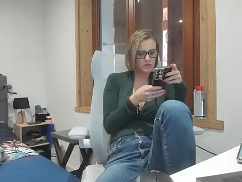 Madame Callie online show from March 11, 2026, 1:38 pm