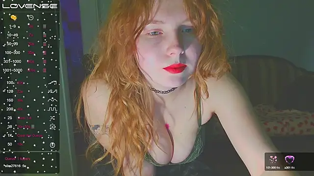 RubyLynxx online show from February 8, 2025, 2:49 pm