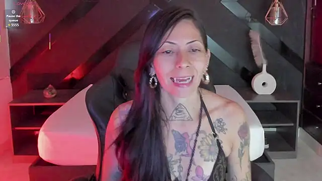 Snapshot of dark_gotica chatting on February 7, 2026, 12:13 pm dark gotica online show from February 7, 2026, 12:13 pm