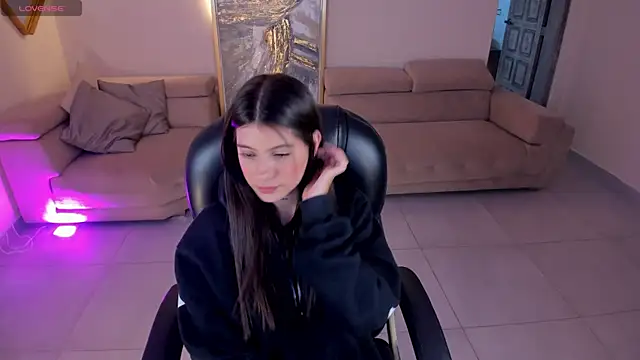 AlessiaCorleone  online show from March 22, 2025, 3:53 pm