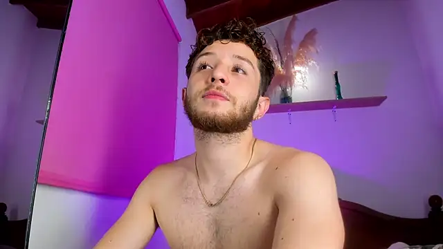 Snapshot of Juan_Castano chatting on November 8, 2025, 5:33 am Juan Castano online show from November 8, 2025, 5:33 am