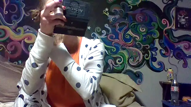 Snapshot of 4EyedSluttyGinger chatting on March 15, 2025, 5:04 pm 4EyedSluttyGinger online show from March 15, 2025, 5:04 pm