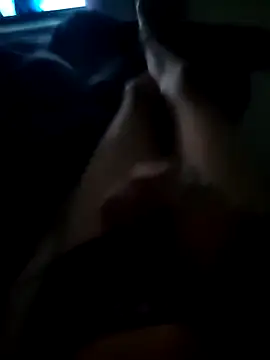 Snapshot of Luka932 chatting on November 28, 2025, 10:32 pm Luka932 online show from November 28, 2025, 10:32 pm