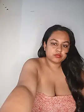 Snapshot of bumblebeegirl chatting on July 18, 2026, 1:52 pm bumblebeegirl online show from July 18, 2026, 1:52 pm