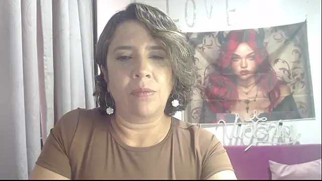 Snapshot of Victoria_meester chatting on December 3, 2025, 9:03 pm Victoria meester online show from December 3, 2025, 9:03 pm