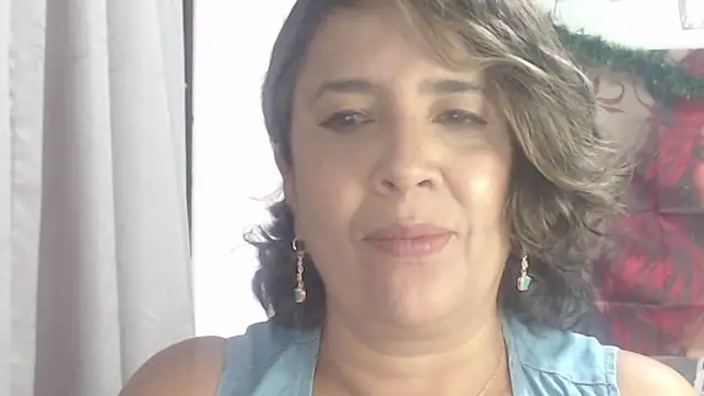 Snapshot of Victoria_meester chatting on December 16, 2025, 2:54 pm Victoria meester online show from December 16, 2025, 2:54 pm