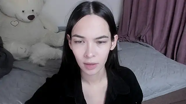 666kisses online show from November 13, 2025, 8:24 pm