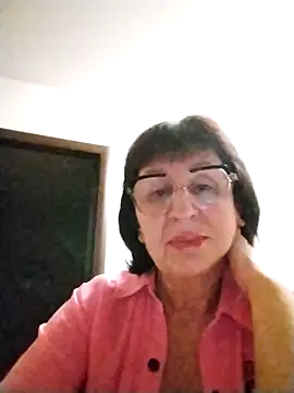 Snapshot of AlbinaXPretty chatting on December 19, 2025, 8:33 pm AlbinaXPretty online show from December 19, 2025, 8:33 pm