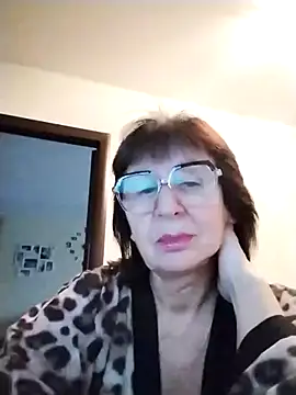 Snapshot of AlbinaXPretty chatting on November 16, 2025, 6:07 am AlbinaXPretty online show from November 16, 2025, 6:07 am