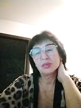 Snapshot of AlbinaXPretty chatting on December 3, 2025, 5:56 pm AlbinaXPretty online show from December 3, 2025, 5:56 pm