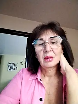 Snapshot of AlbinaXPretty chatting on September 18, 2025, 8:06 am AlbinaXPretty online show from September 18, 2025, 8:06 am