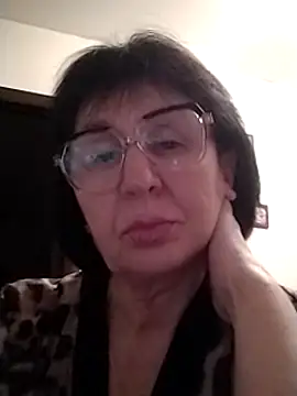 Snapshot of AlbinaXPretty chatting on March 21, 2025, 8:08 pm AlbinaXPretty online show from March 21, 2025, 8:08 pm