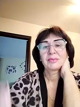 Snapshot of AlbinaXPretty chatting on October 20, 2025, 6:15 am AlbinaXPretty online show from October 20, 2025, 6:15 am