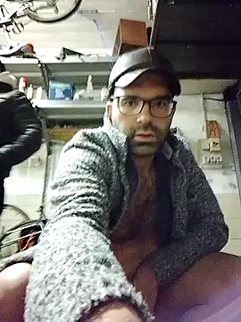 Snapshot of Passivello9 chatting on November 30, 2025, 2:12 am Passivello9 online show from November 30, 2025, 2:12 am