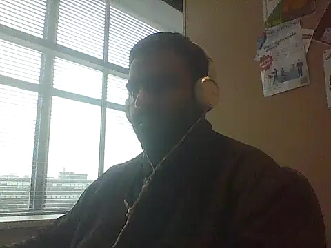Snapshot of JohnBond009 chatting on February 24, 2025, 12:59 pm JohnBond009 online show from February 24, 2025, 12:59 pm