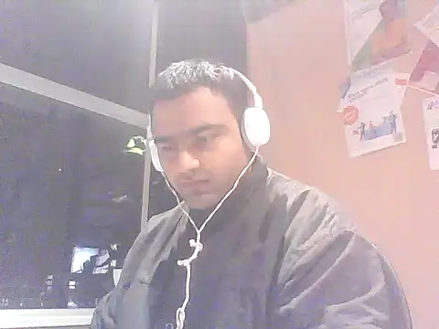 Snapshot of JohnBond009 chatting on January 28, 2025, 5:56 pm JohnBond009 online show from January 28, 2025, 5:56 pm