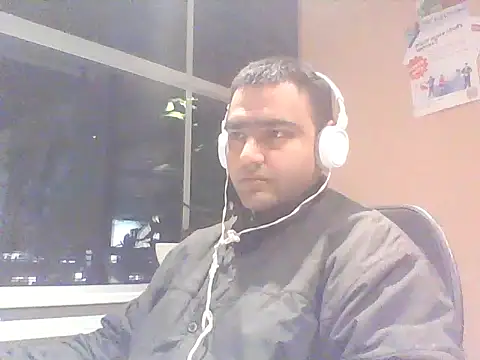 Snapshot of JohnBond009 chatting on January 20, 2025, 5:48 pm JohnBond009 online show from January 20, 2025, 5:48 pm