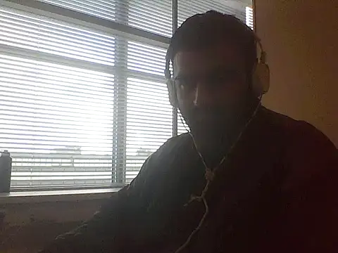 Snapshot of JohnBond009 chatting on March 12, 2025, 1:08 pm JohnBond009 online show from March 12, 2025, 1:08 pm