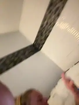 brittney099 online show from November 18, 2025, 5:22 am