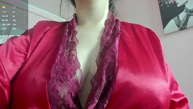 dolly zoe online show from December 15, 2025, 4:07 am