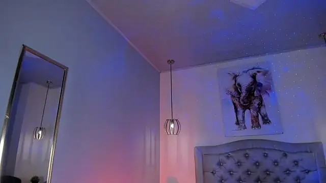 ayshel   online show from April 4, 2026, 11:50 am