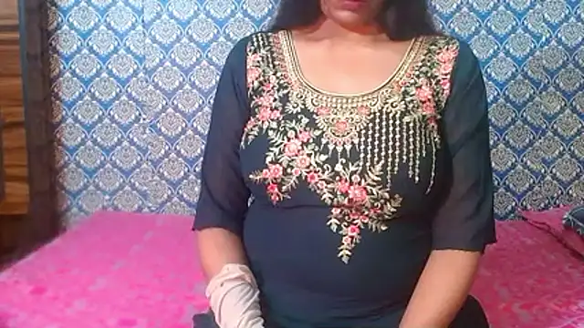 nikitahot3 online show from February 3, 2026, 8:30 am