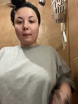 xocrybaby online show from March 22, 2025, 8:26 pm