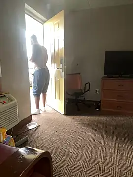 Stressreliever82 online show from April 14, 2026, 3:28 pm