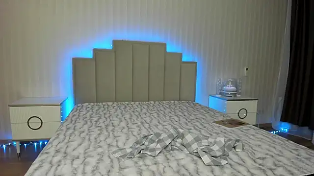 ooksiiii online show from January 30, 2025, 5:39 pm