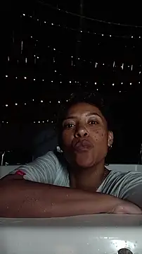 Snapshot of _Victoria_Hills chatting on November 5, 2025, 2:58 am Victoria Hills online show from November 5, 2025, 2:58 am